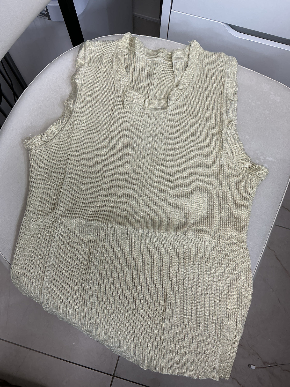 Green gold ruffled tank – Lavish 31