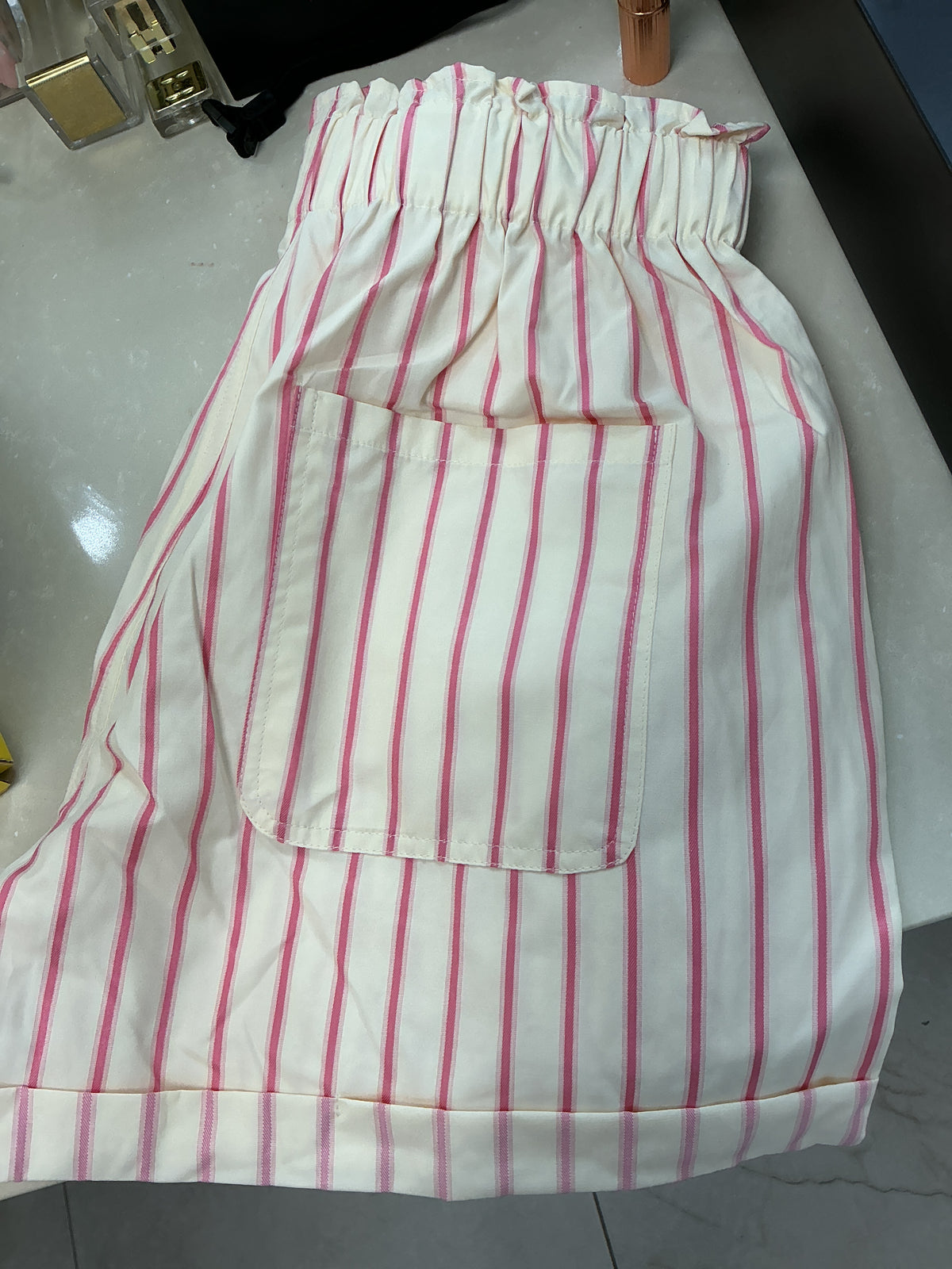 Shorts with pink stripes – Lavish 31
