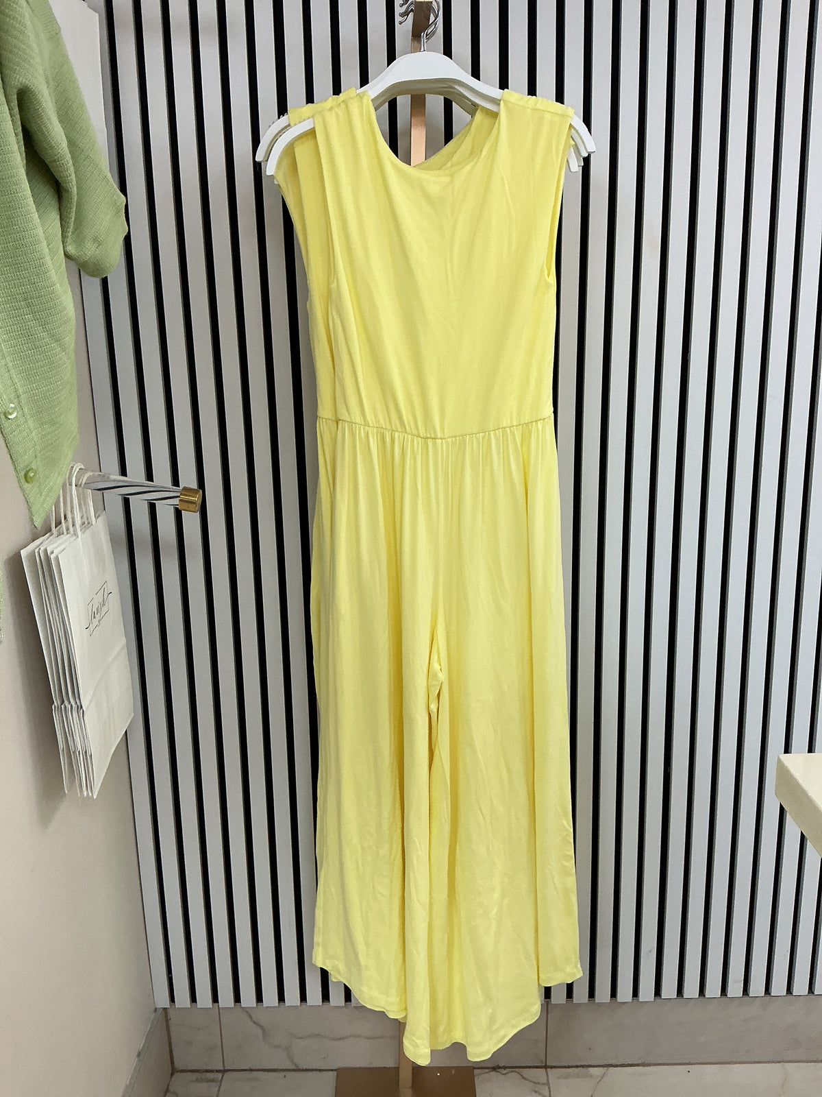 Yellow jumpsuit – Lavish 31
