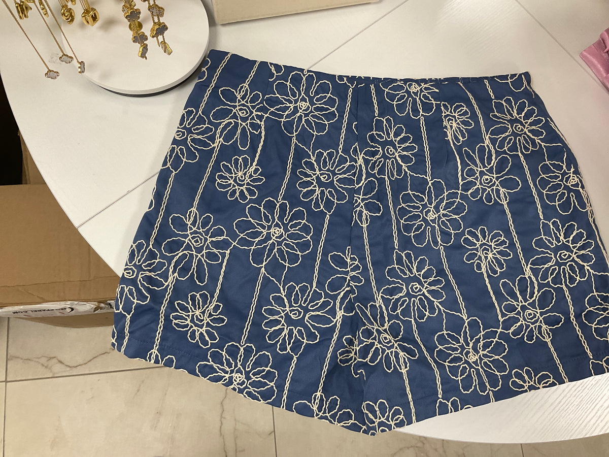 Blue shorts with flowers – Lavish 31