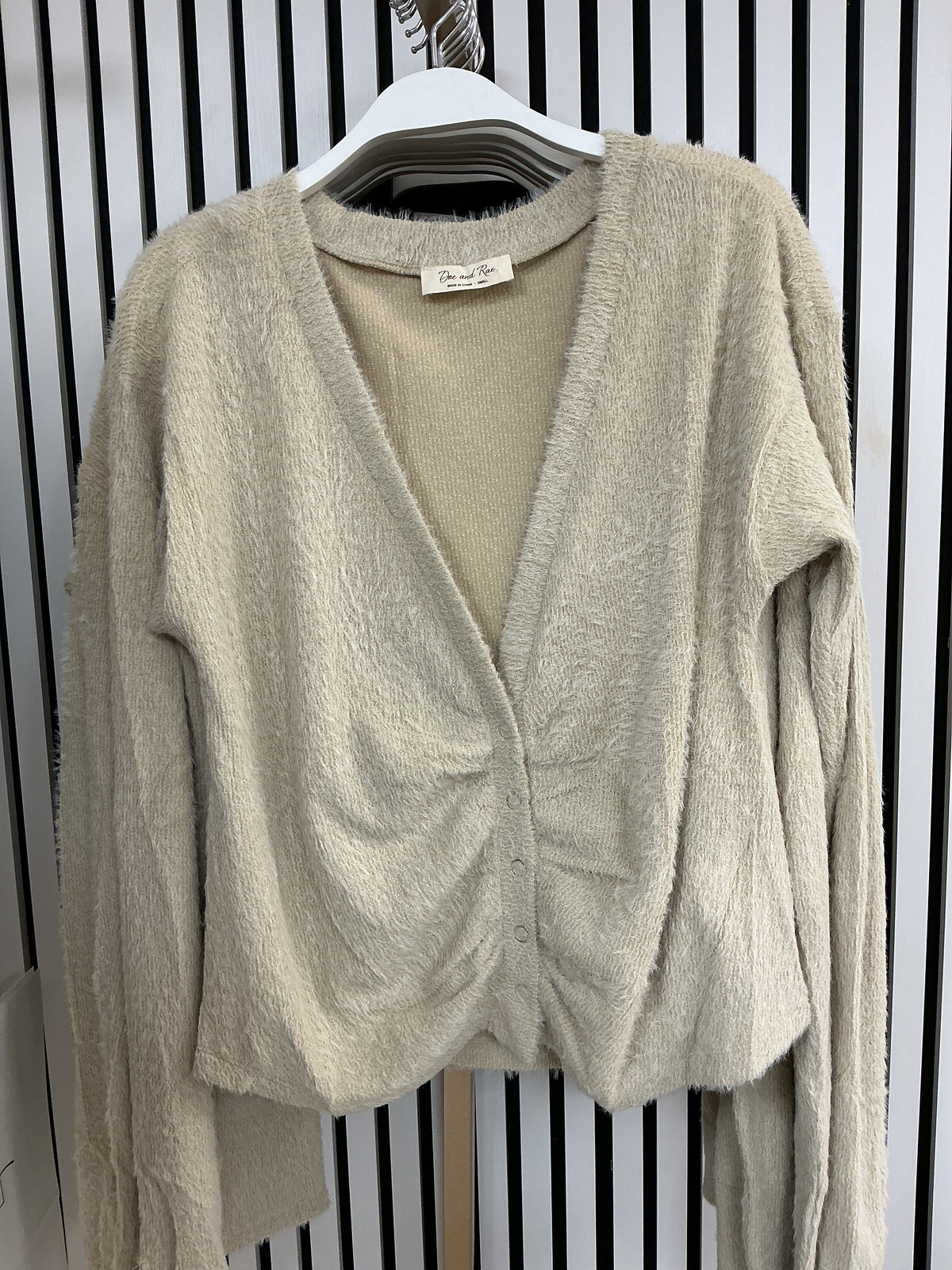 Brown V neck sweater – Lavish 31