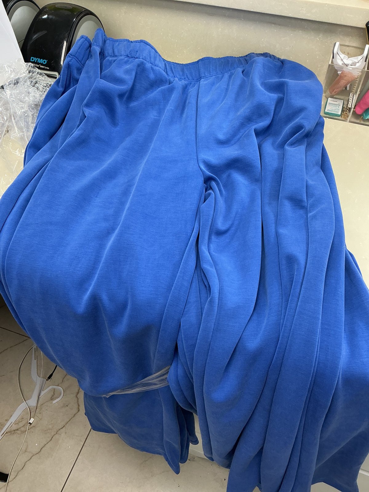 Blue charlotte avery sweats – Lavish 31