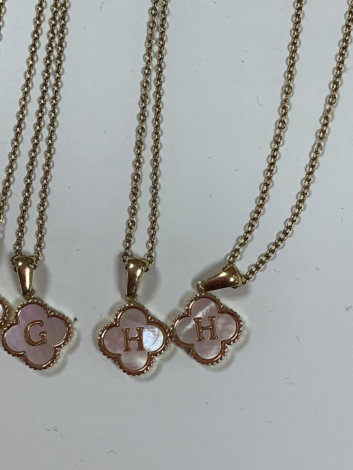 H clover letter necklace – Lavish 31