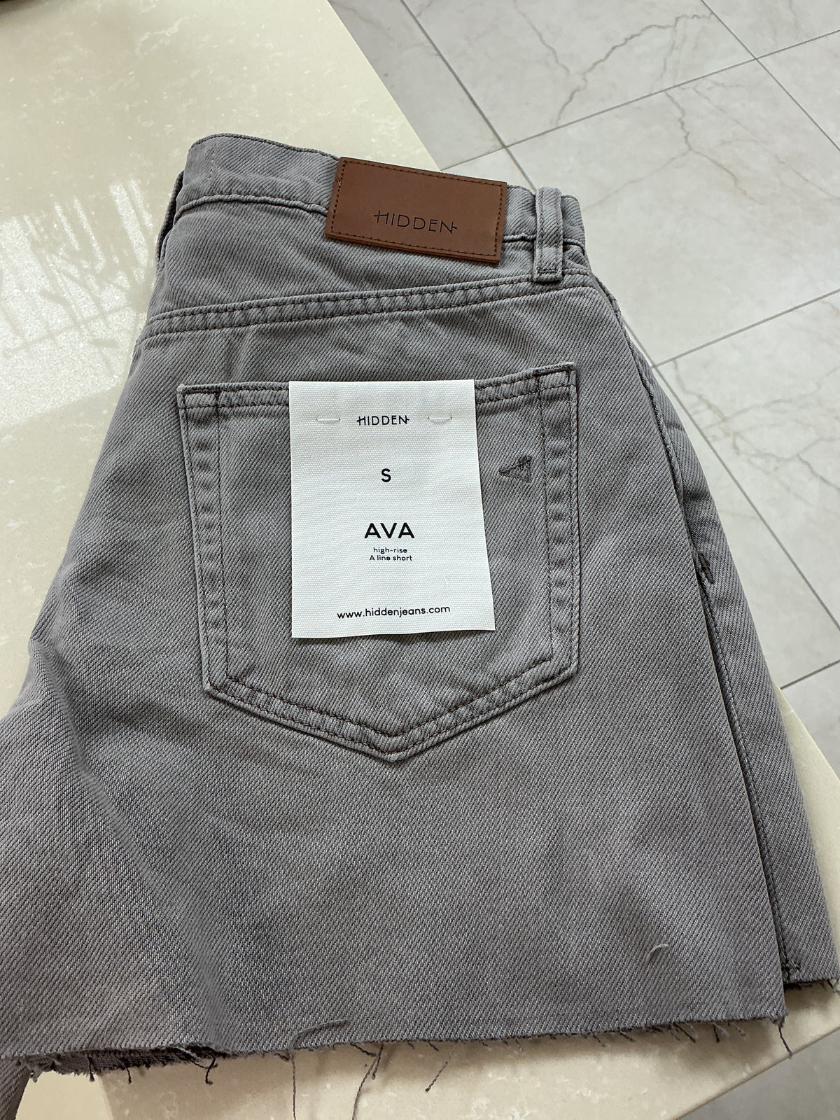 Grey ava hidden shorts – Lavish 31