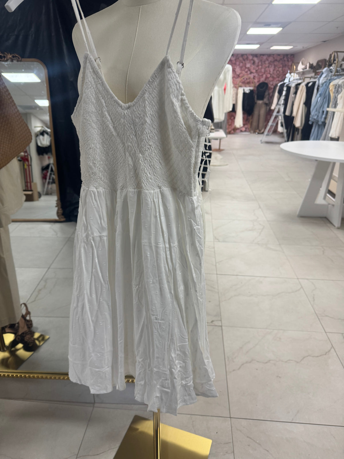 White dress – Lavish 31