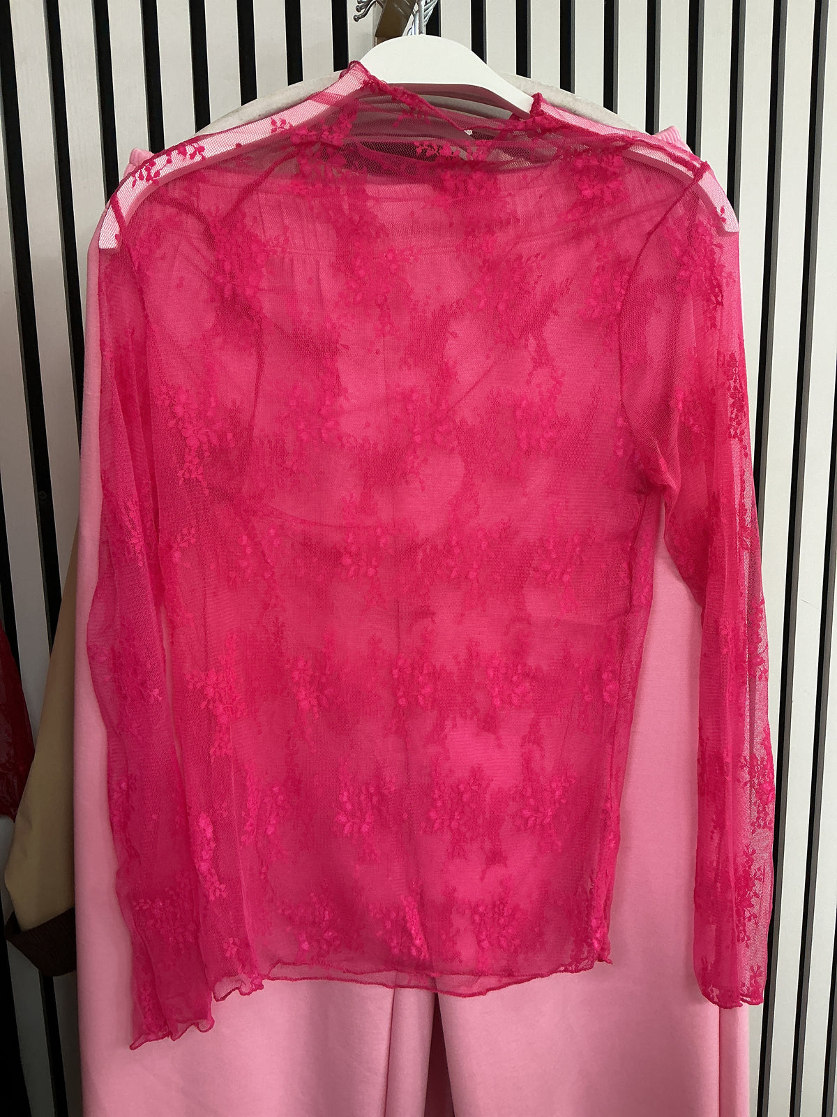 Hot pink lace top – Lavish 31