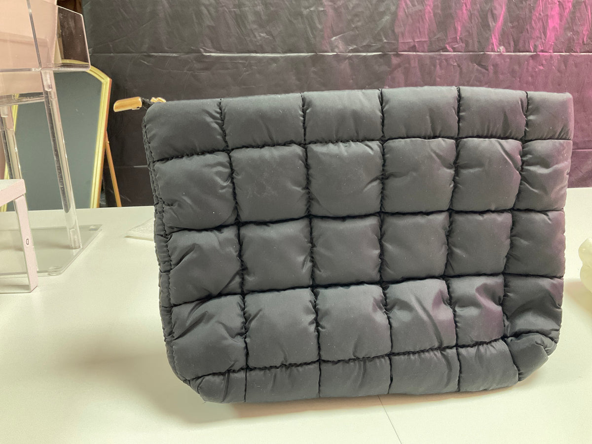 Mini black makeup bag – Lavish 31