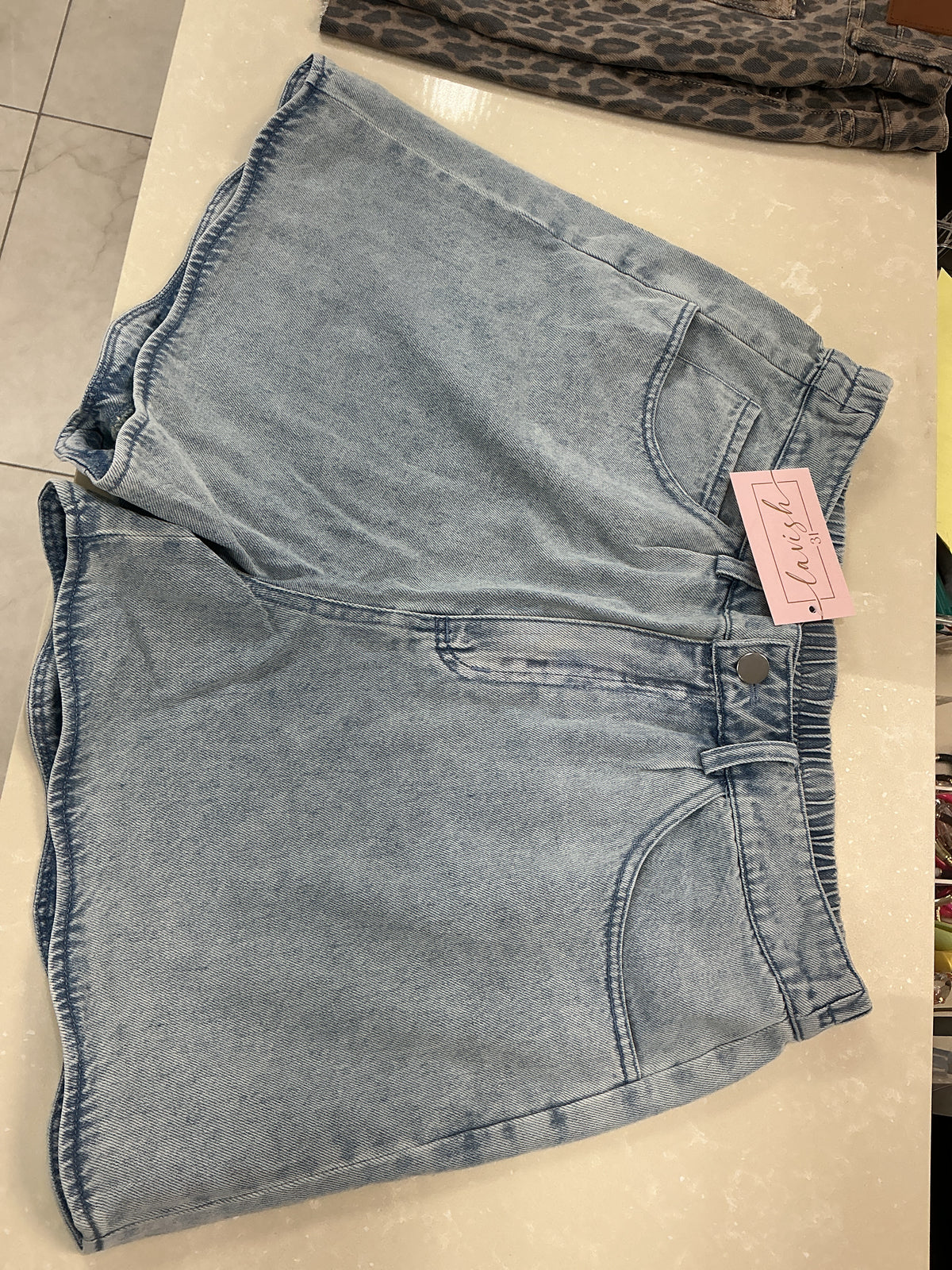 So me blue shorts – Lavish 31