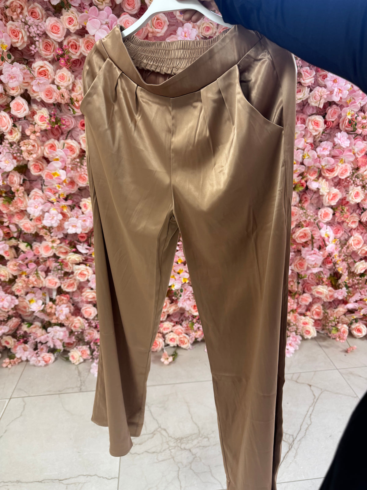 Champagne wide leg satin pants – Lavish 31