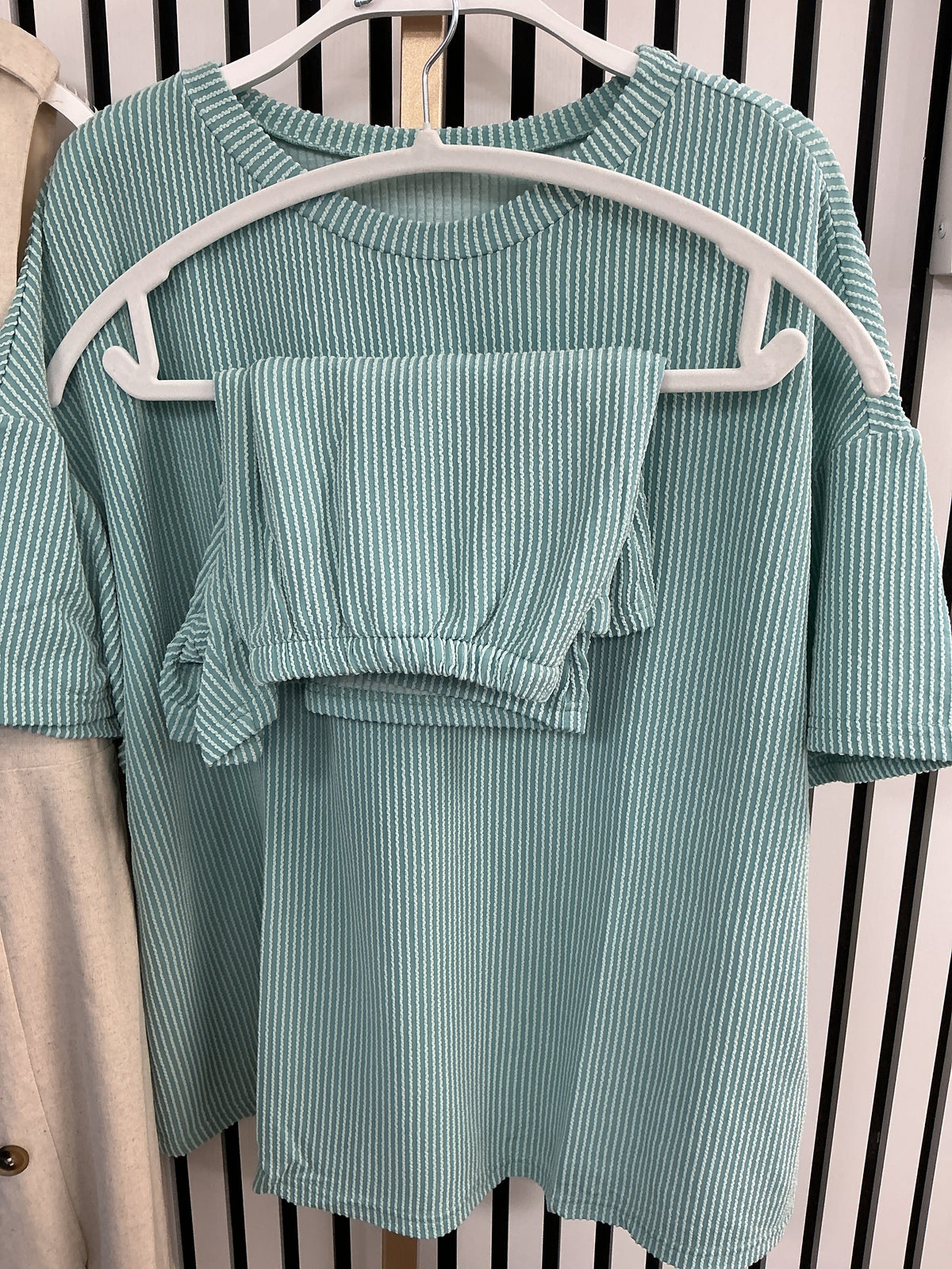 Teal two piece short set – Lavish 31