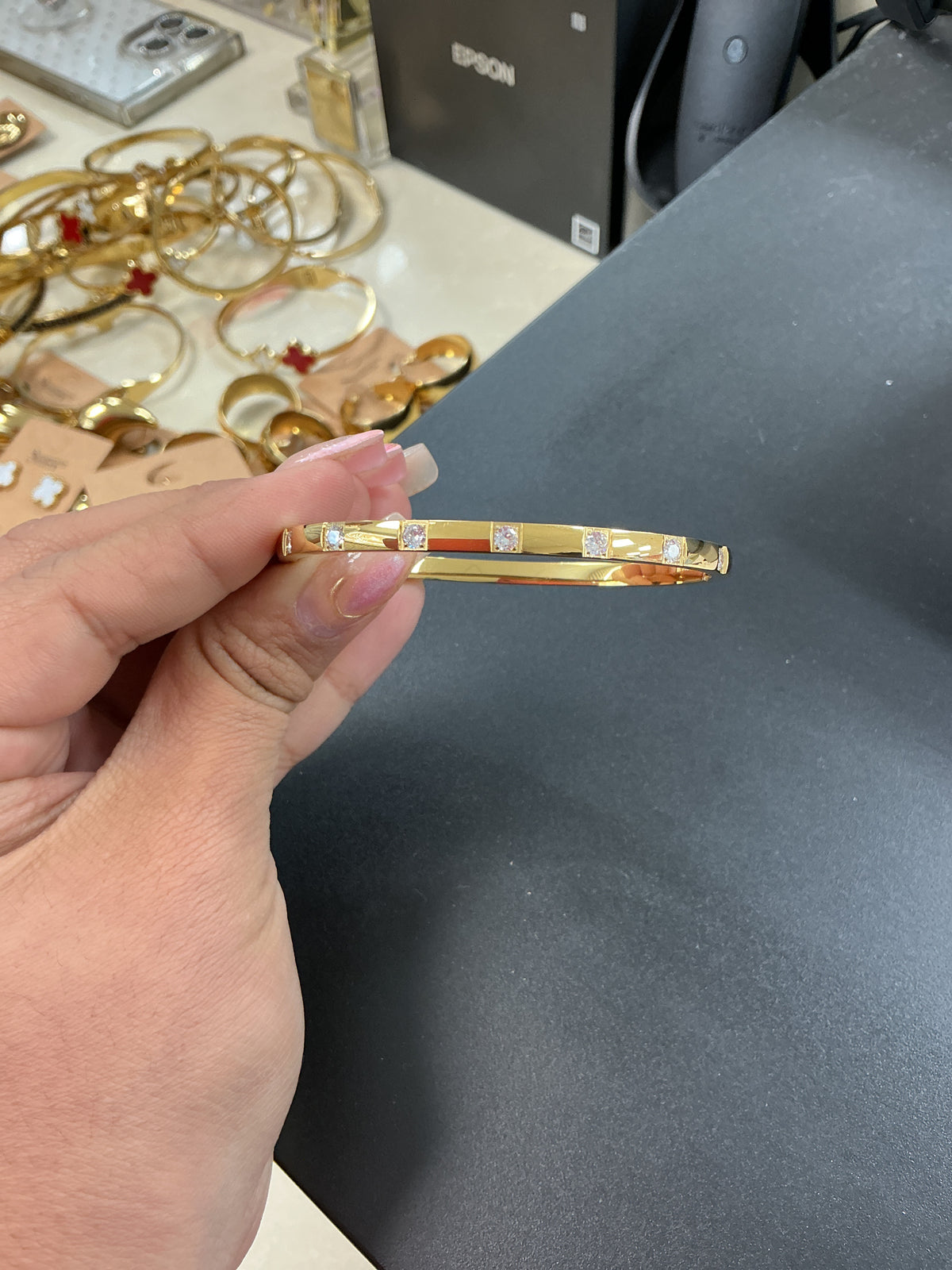 Gold and diamond bracelet – Lavish 31