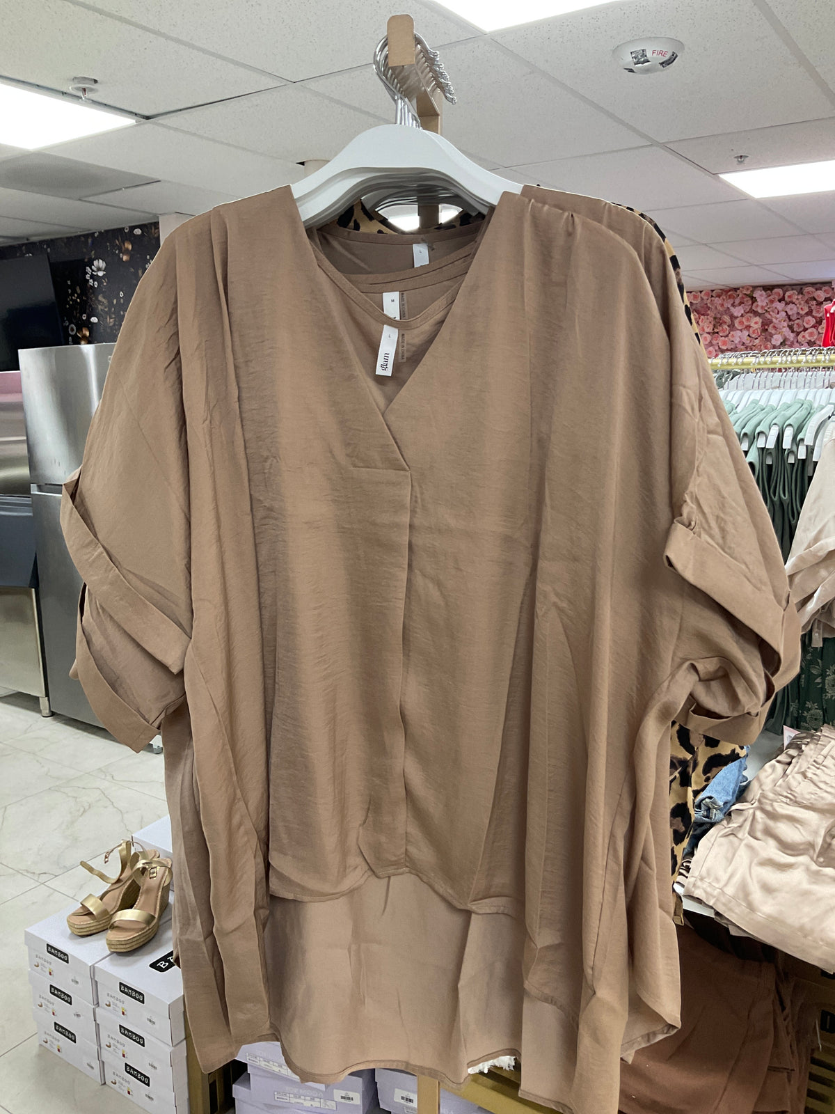 Brown blouse – Lavish 31