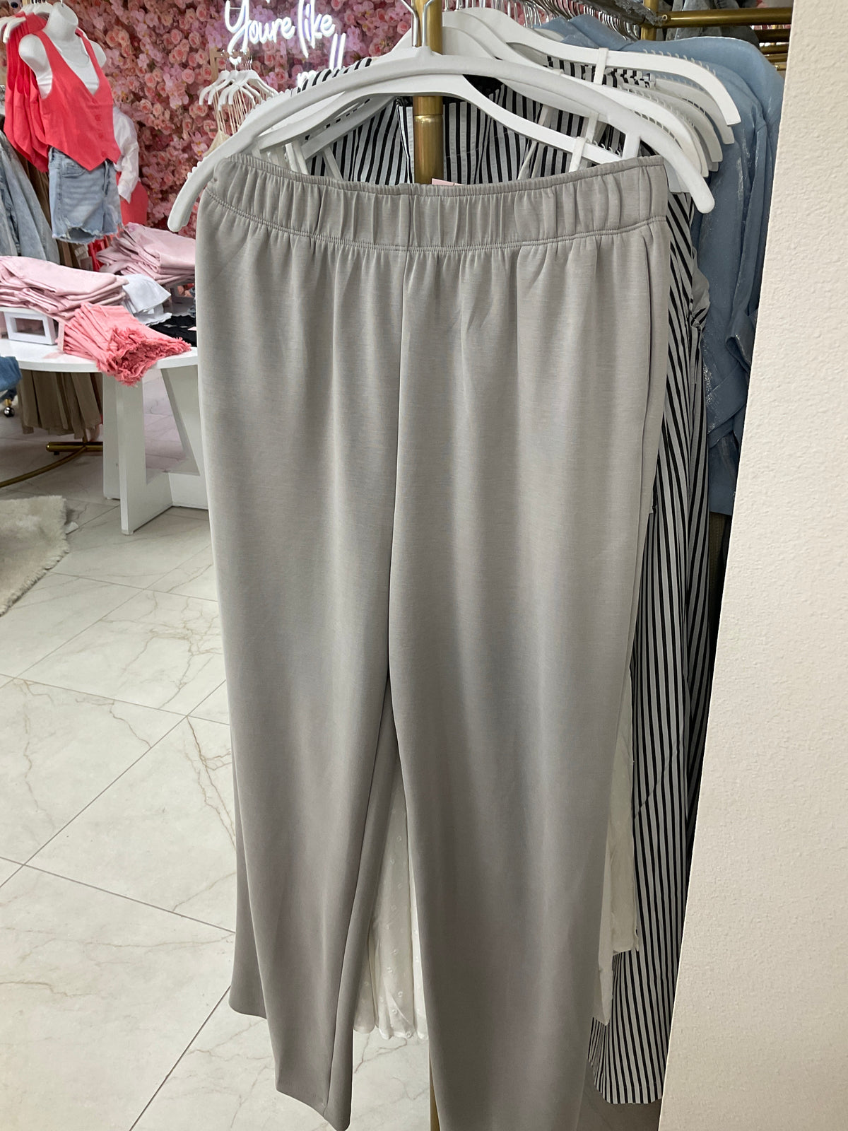 Grey charlotte avery sweats – Lavish 31