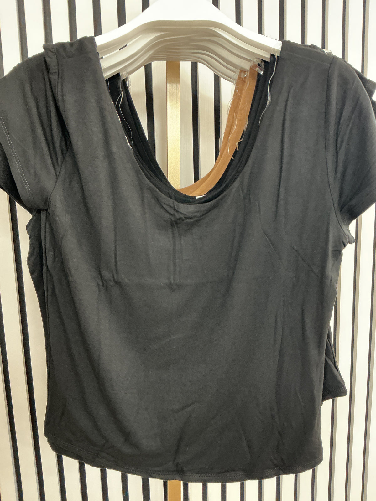 Scoop neck black be cool top – Lavish 31