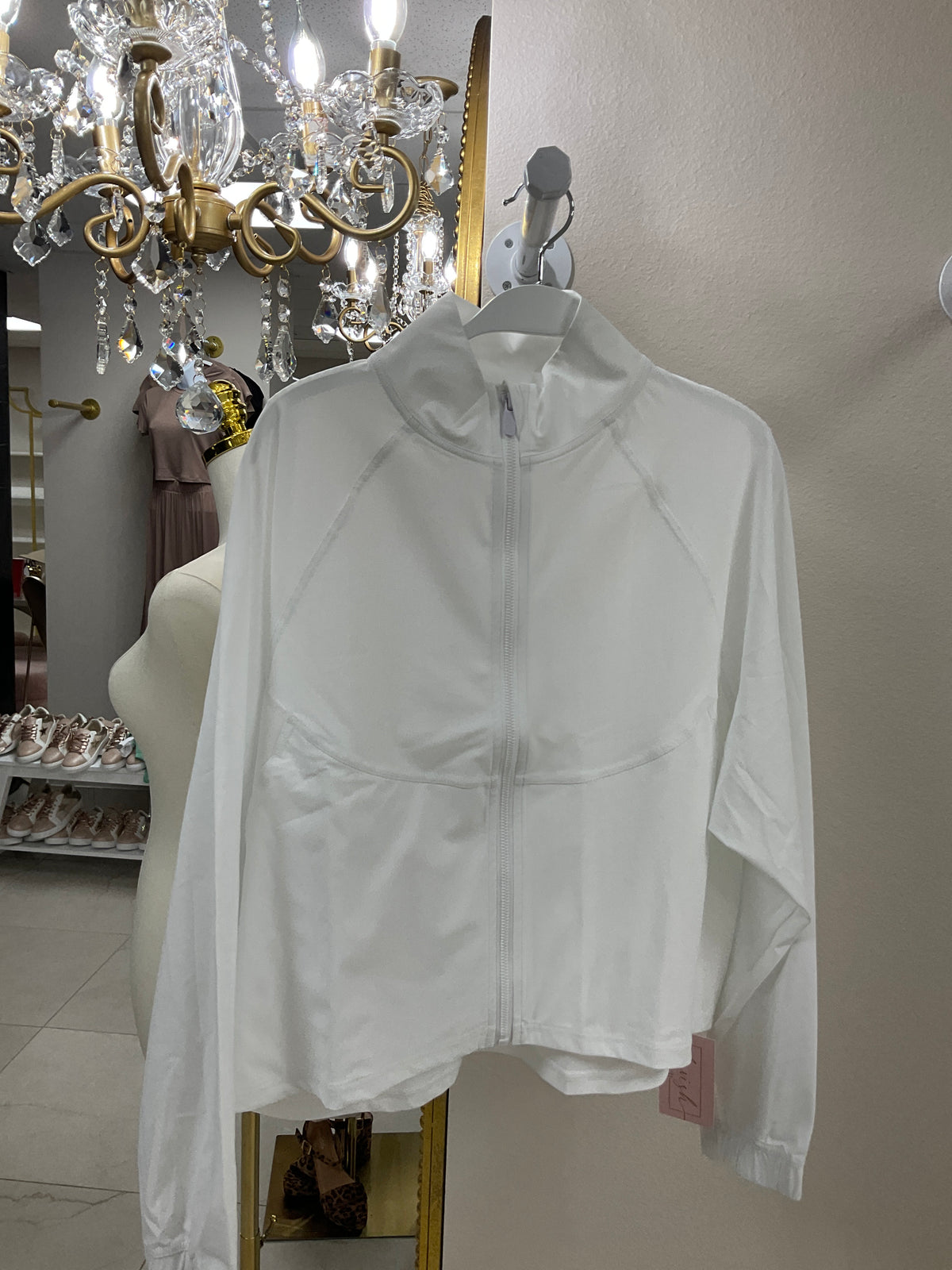 White workout zip up – Lavish 31