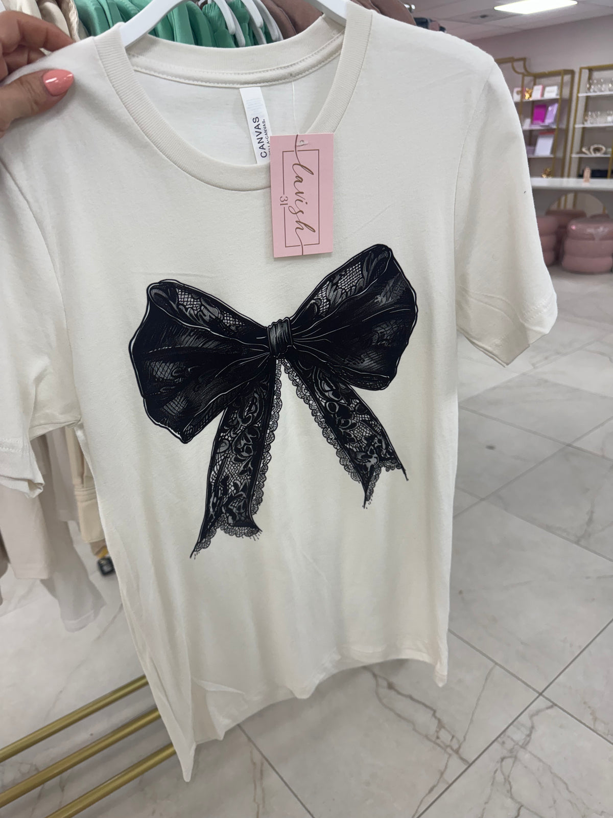 White tee with black bow – Lavish 31