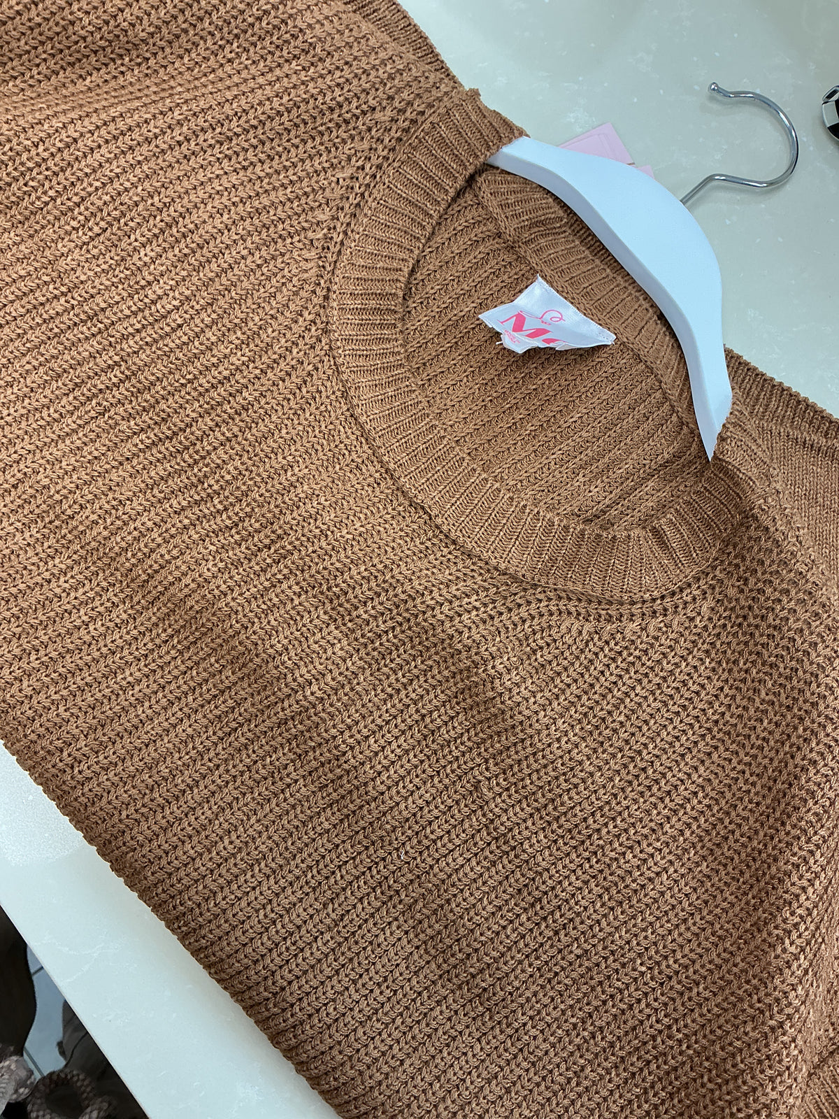Brown knit sweater – Lavish 31