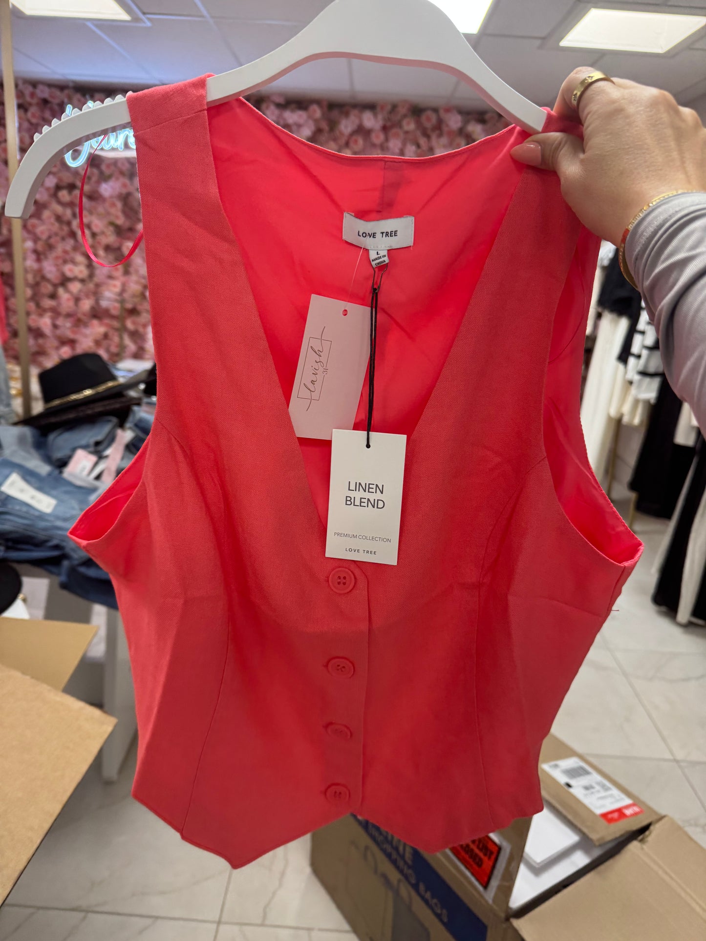 Coral vest – Lavish 31