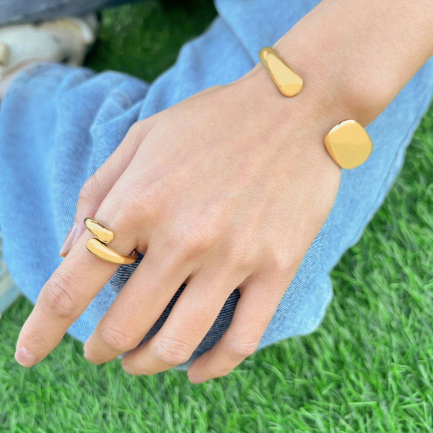 Gold wrap ring