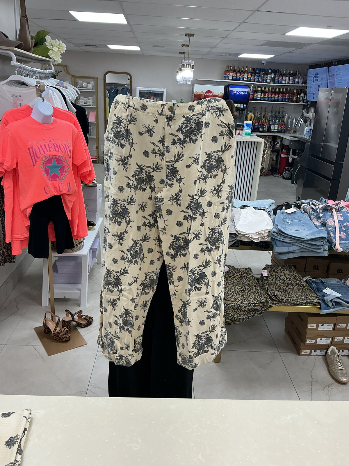 Black and tan floral pants – Lavish 31