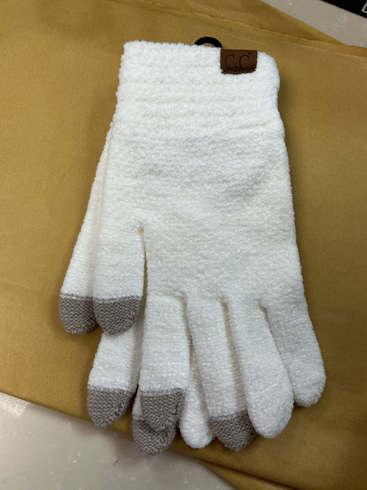 White gloves – Lavish 31