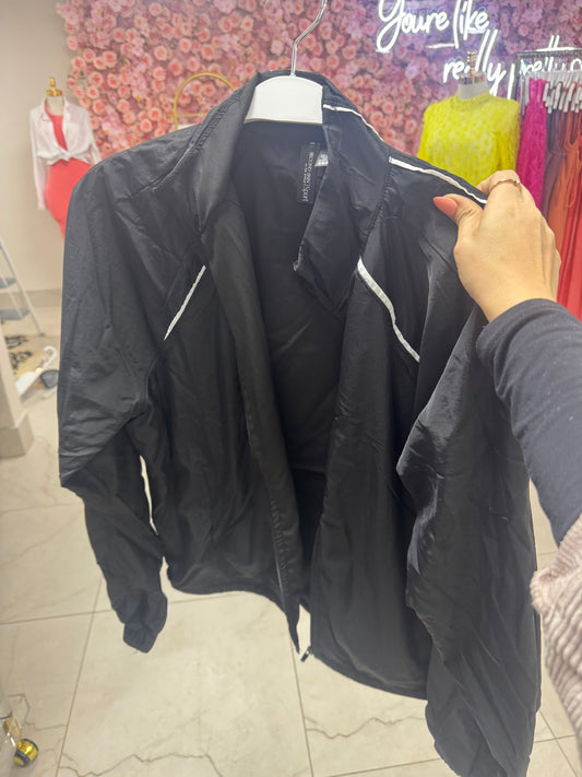 Black with stripe windbreaker light weight jacket – Lavish 31