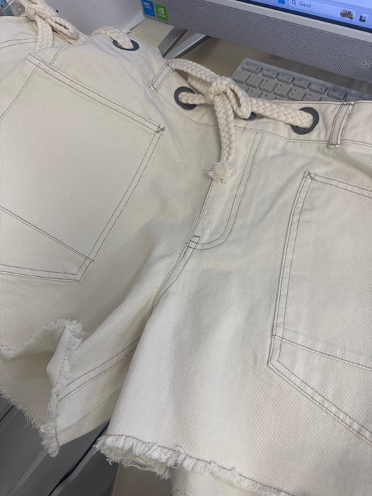 Off white beige shorts – Lavish 31