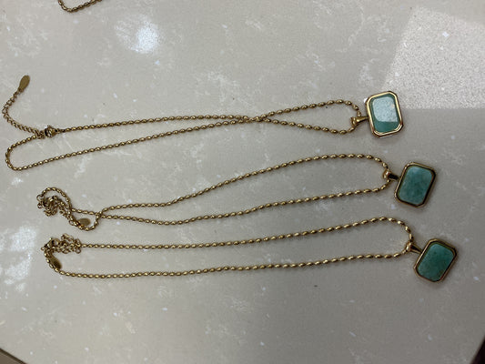 Mint green and gold necklace – Lavish 31