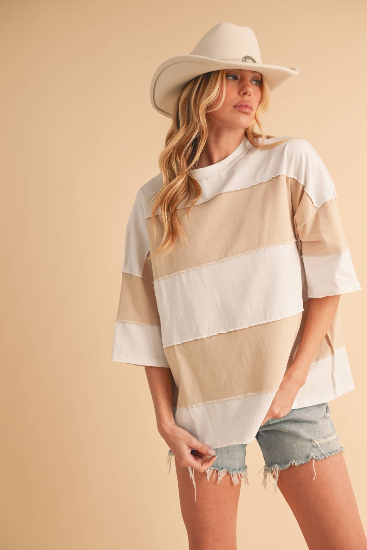 White and beige stripe top – Lavish 31 (view 3)