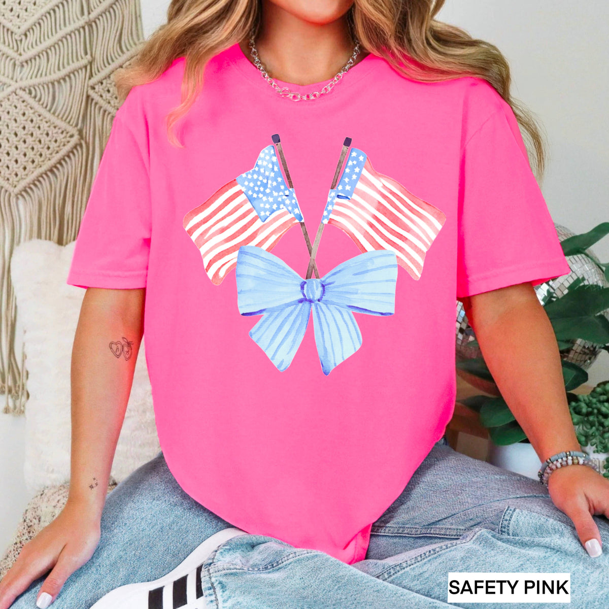 White Coquette American Flag, July 4th Graphic Tee, Gildan – Lavish 31 (view 15)