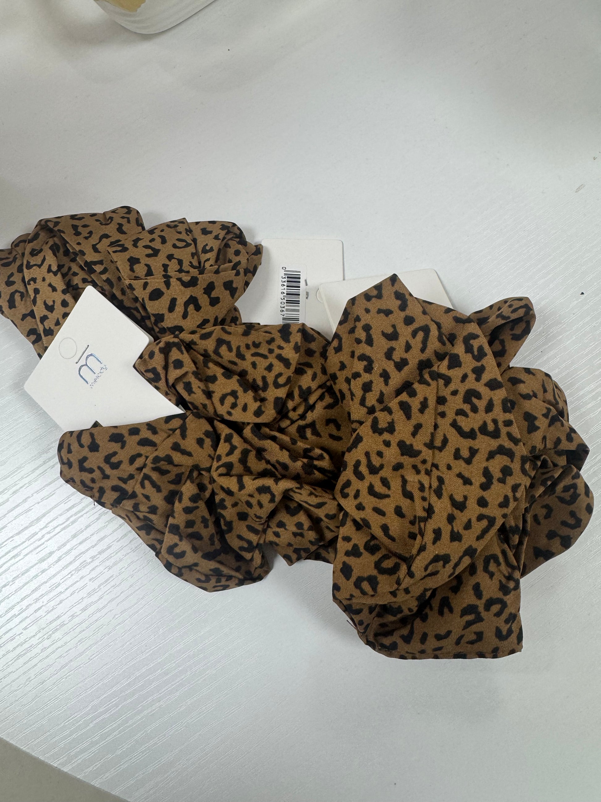 Leopard brown scrunchie – Lavish 31