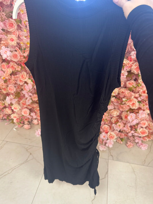 Fitted black dress – Lavish 31