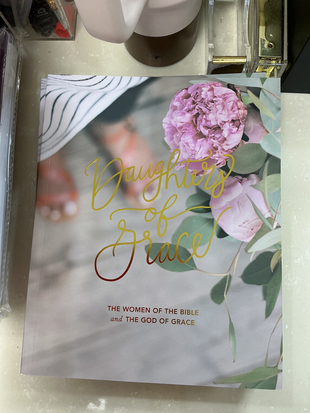 Women bible – Lavish 31