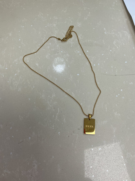 Mama gold necklace – Lavish 31