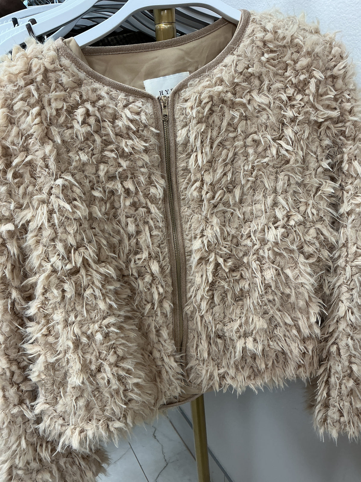 Beige furry jacket – Lavish 31