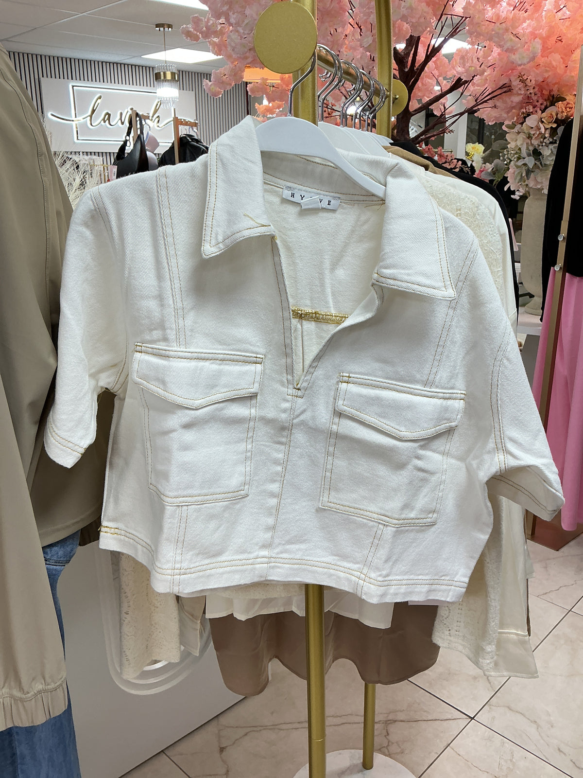 Off white cropped top – Lavish 31