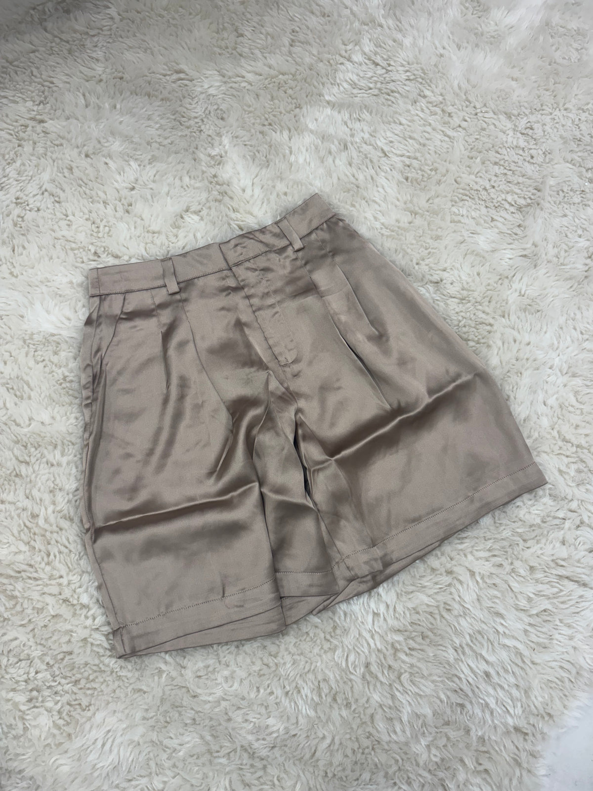 Dark taupe silky shorts – Lavish 31
