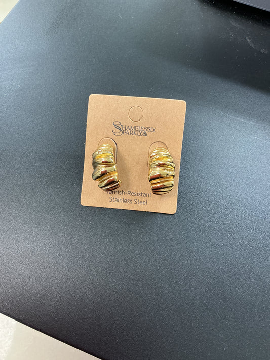 Croissant earrings – Lavish 31