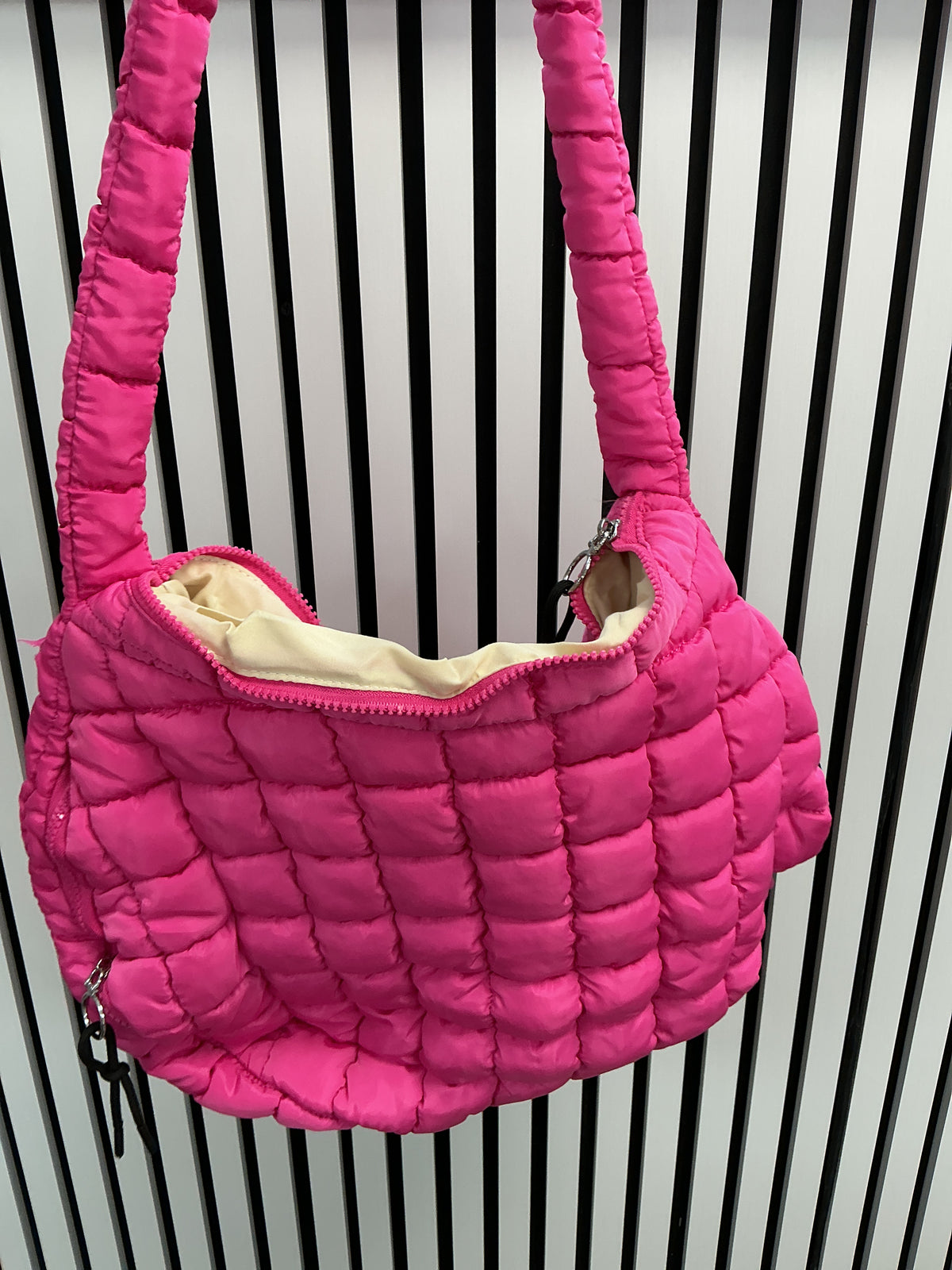 Pink puffer tote – Lavish 31
