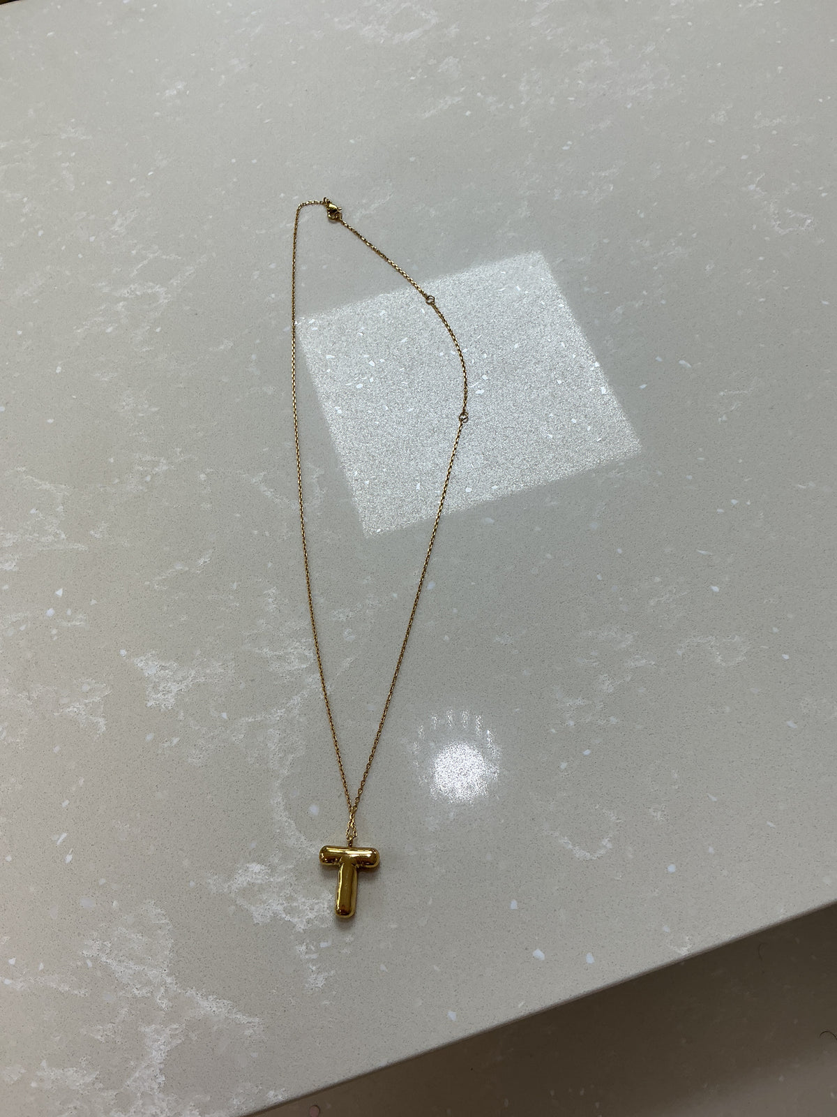 T initial gold necklace – Lavish 31