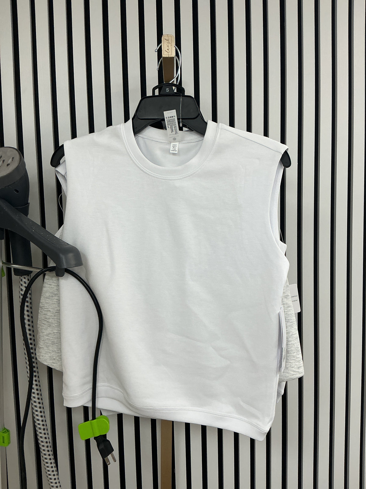 White and grey set – Lavish 31