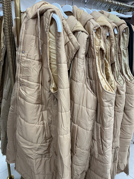 Beige long puffer vest – Lavish 31