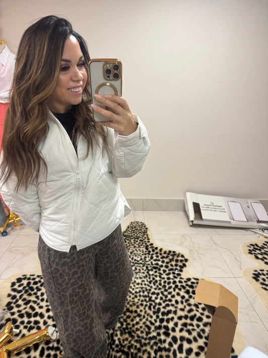 White puffer jacket – Lavish 31