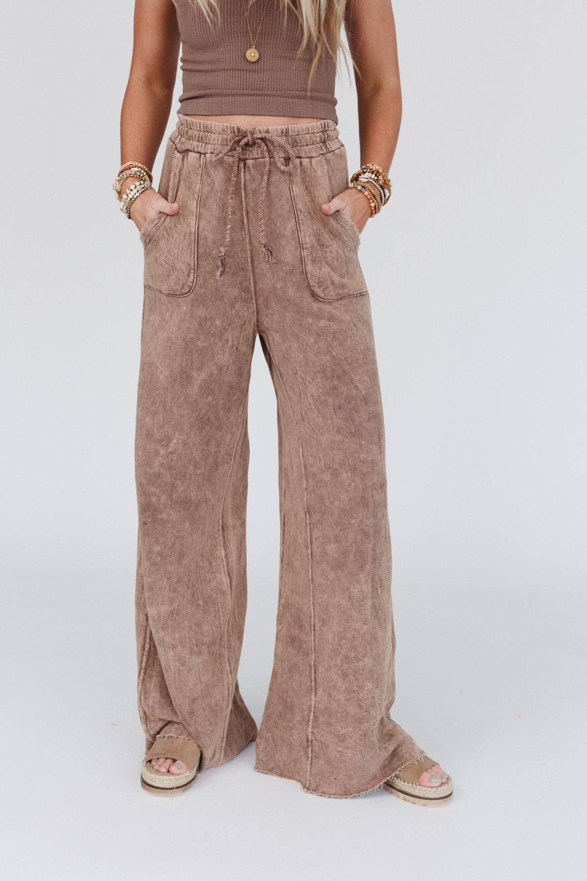 Relaxing Wide Leg Pant -brown – Lavish 31