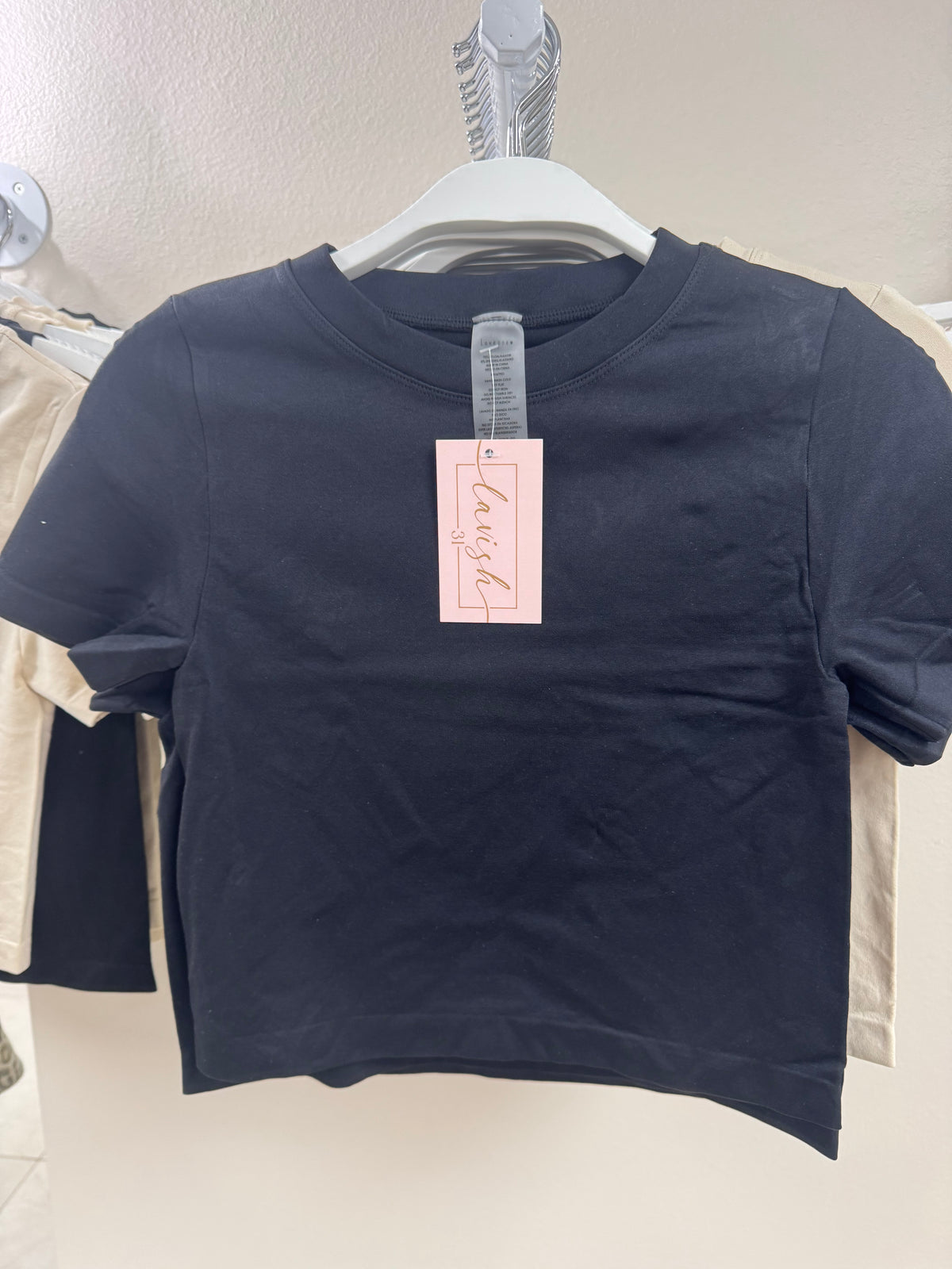 Black crew neck tee – Lavish 31