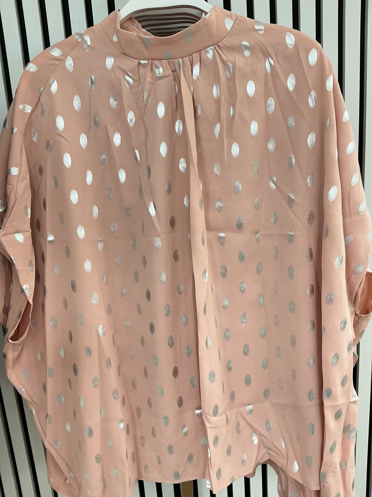 Pink flowy top – Lavish 31