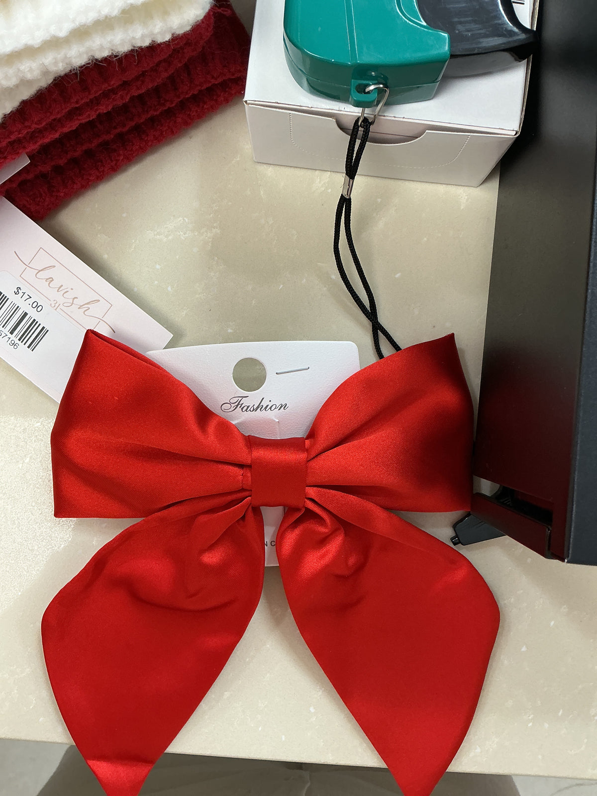 Red satin hair bow – Lavish 31