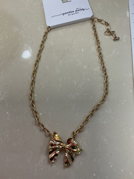 Bow necklace – Lavish 31