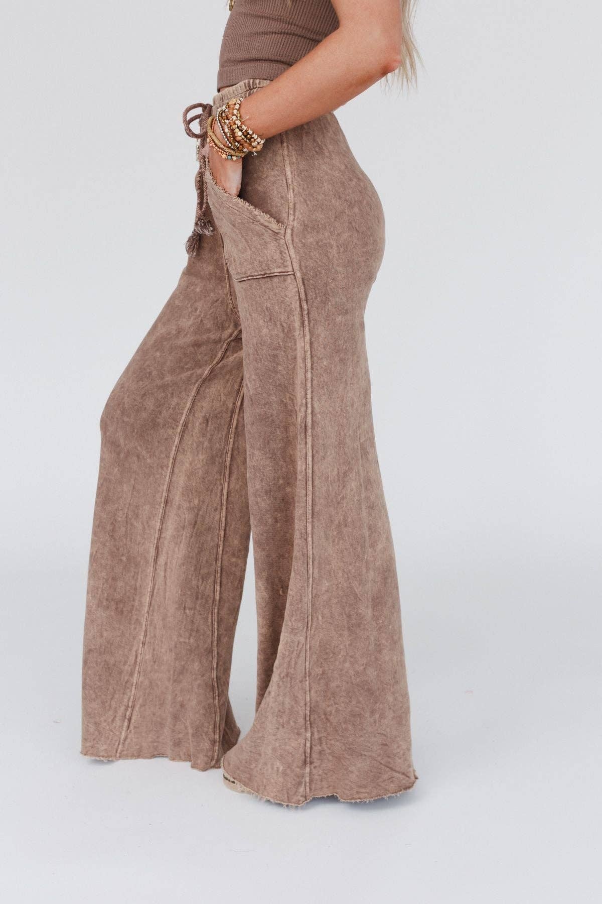 Relaxing Wide Leg Pant -brown – Lavish 31 (view 3)
