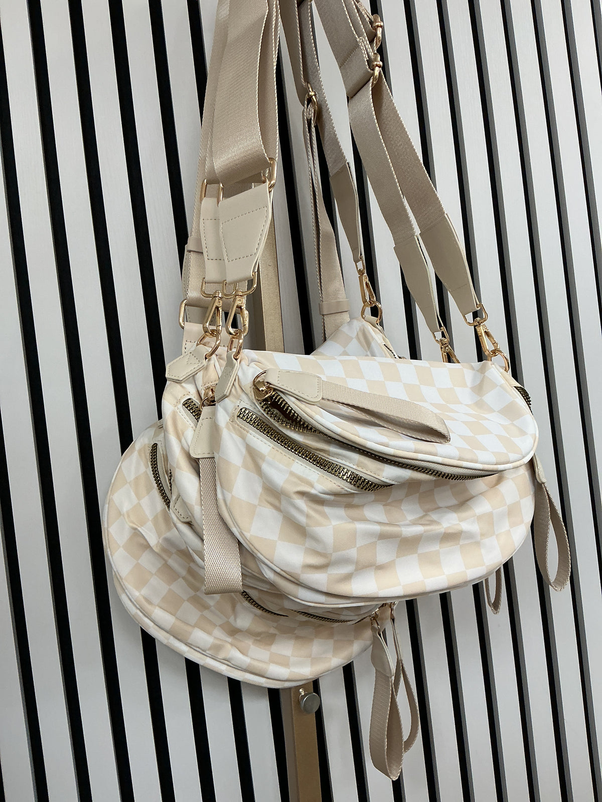 Checkered cross body bag – Lavish 31